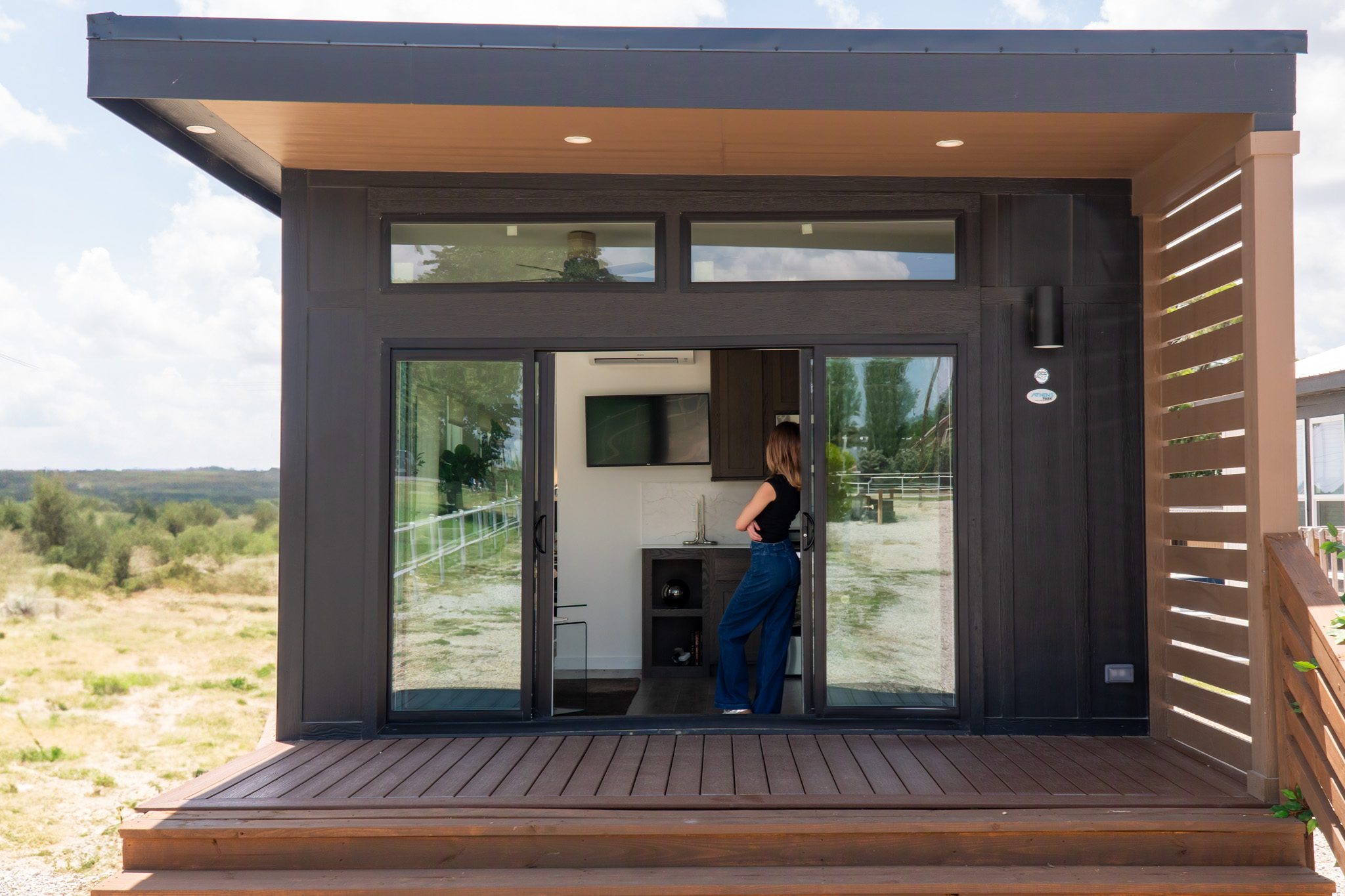 Exhibitor Spotlight: MDU Homes – A Father-Daughter Vision Redefining Glamping Accommodations